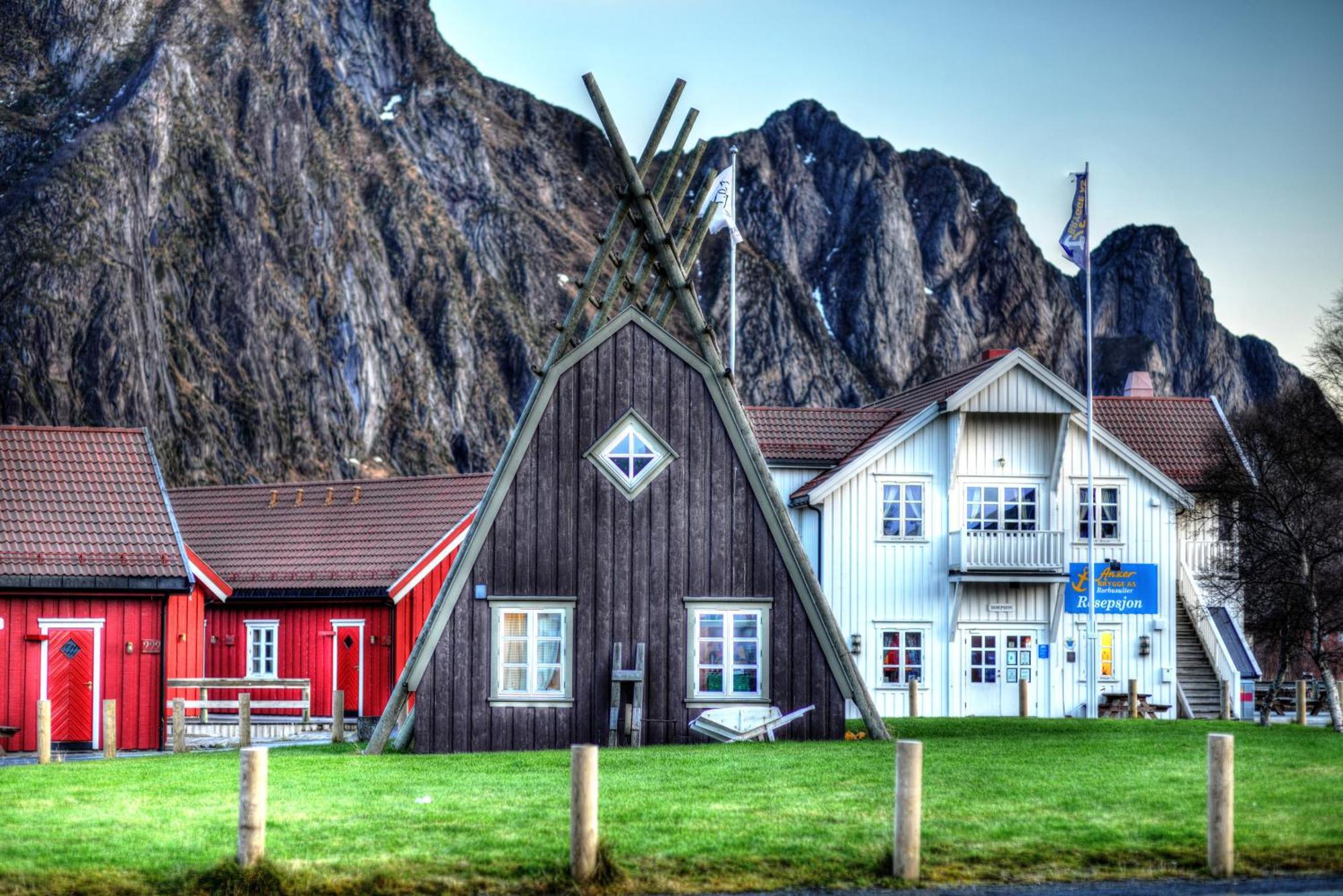 Anker Brygge Hotel Svolvaer Exterior photo View of the village of Reine