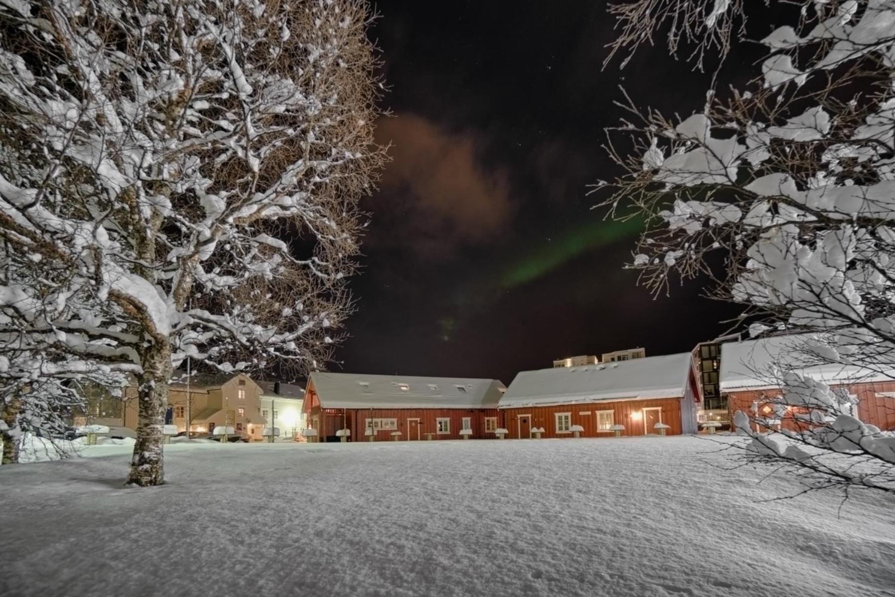Anker Brygge Hotel Svolvaer Exterior photo Aurora Borealis over the Arctic Circle