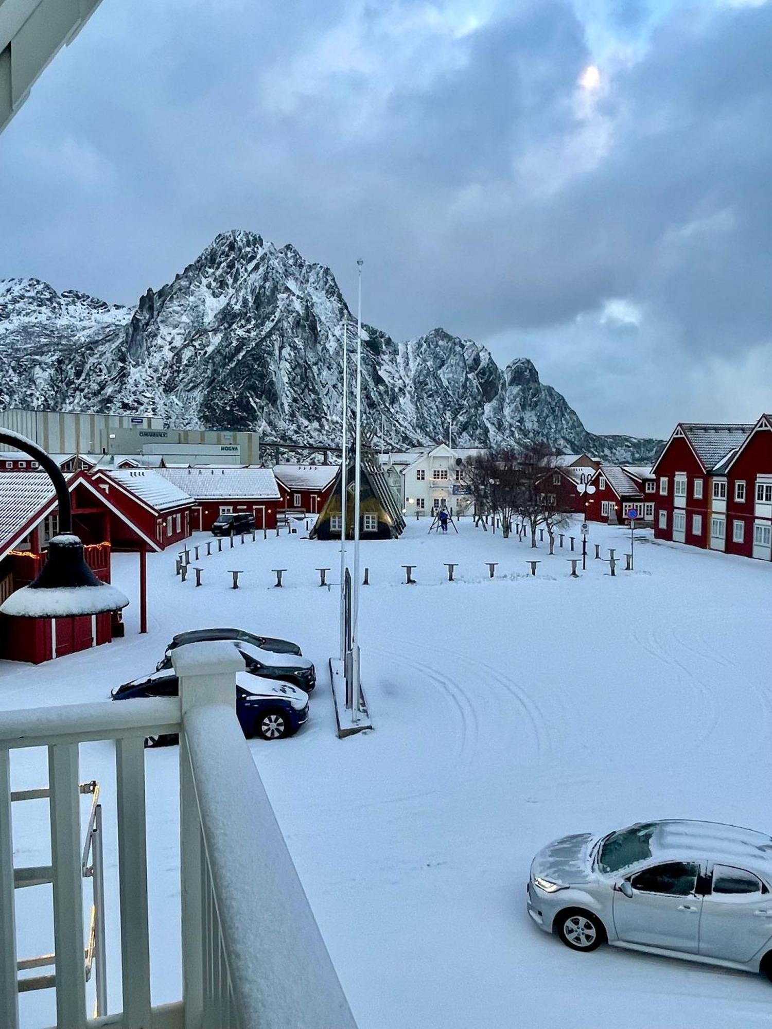 Anker Brygge Hotel Svolvaer Exterior photo View of the village